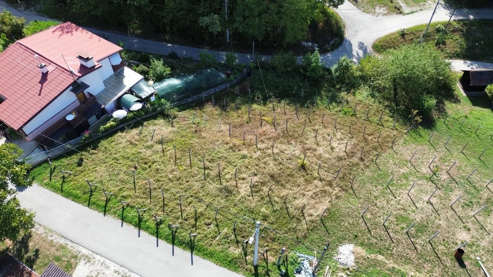 Građevinsko zemljište, Jablanovec, 952 m2 PRISTUP SA DVIJE ULICE
